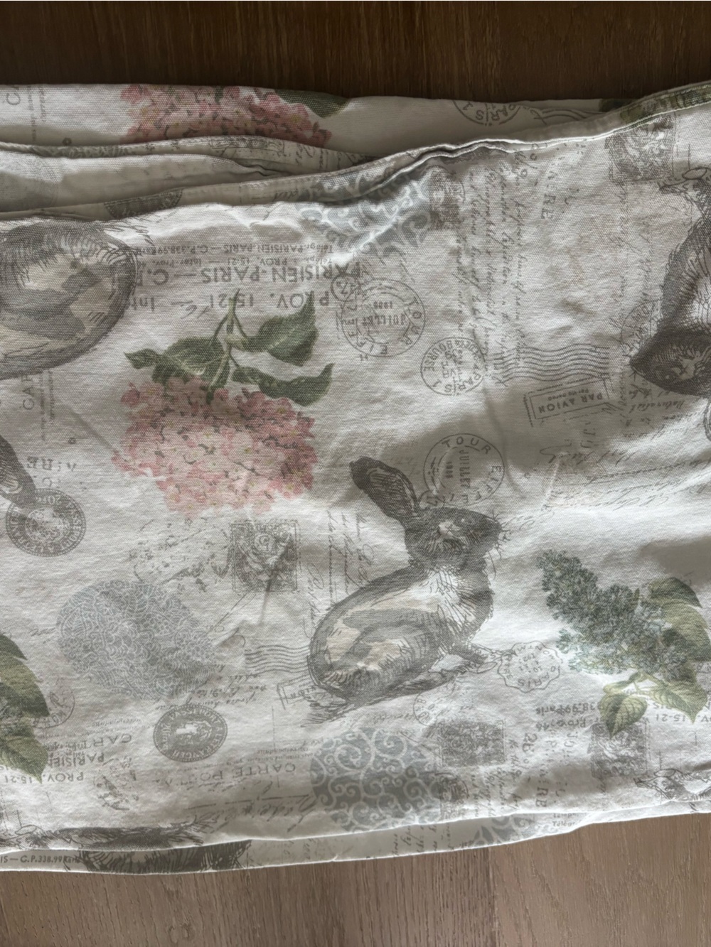 VFloral & Bunny Printed tablecloth- Pink, Green, Gray